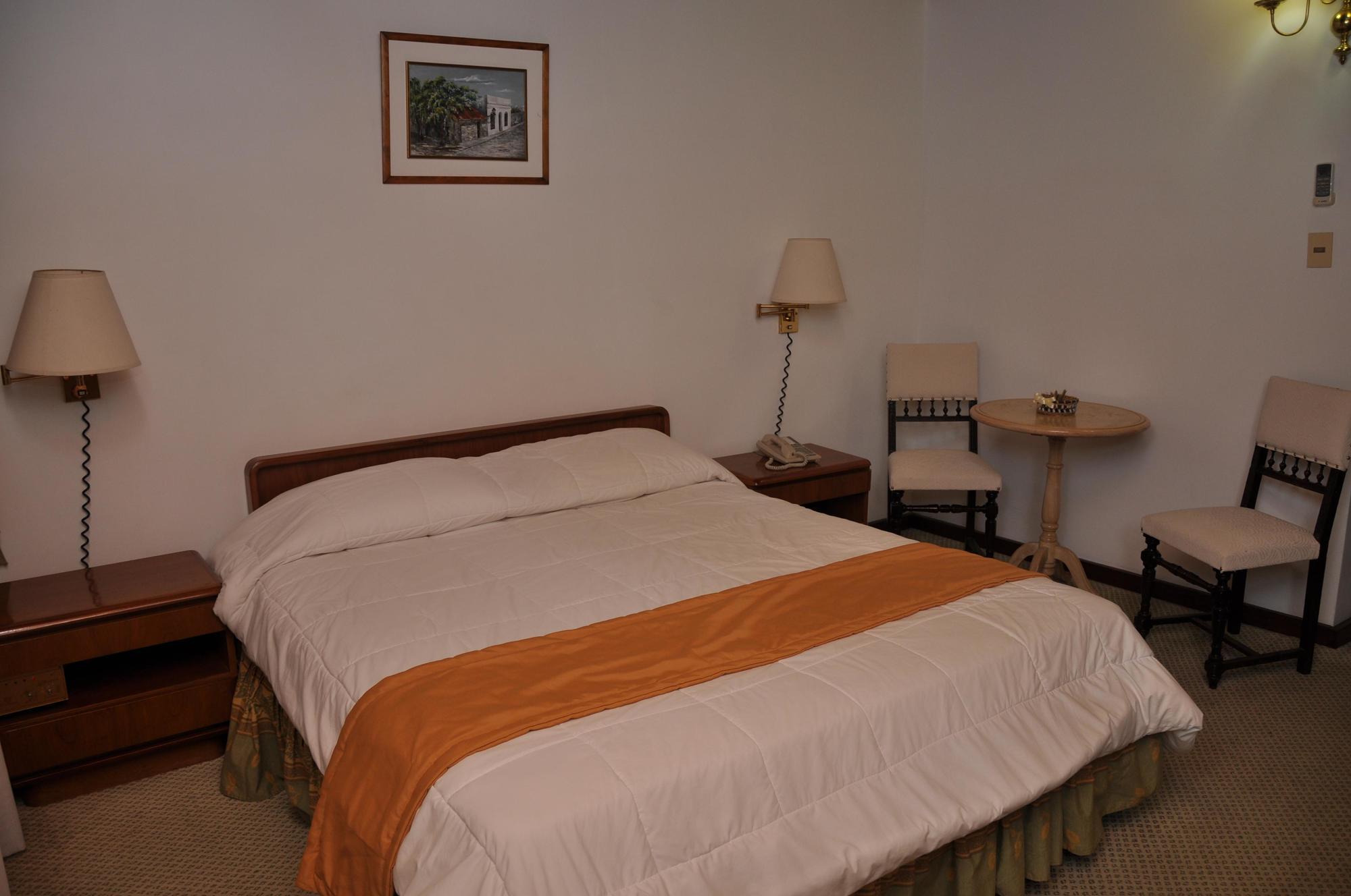 El Mirador Hotel & Spa โกโลเนีย เดล ซากราเมนโต ภายนอก รูปภาพ